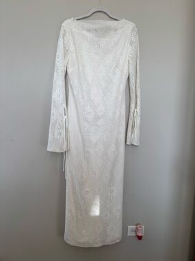 Ivory Lace Long-Sleeve Midi Dress